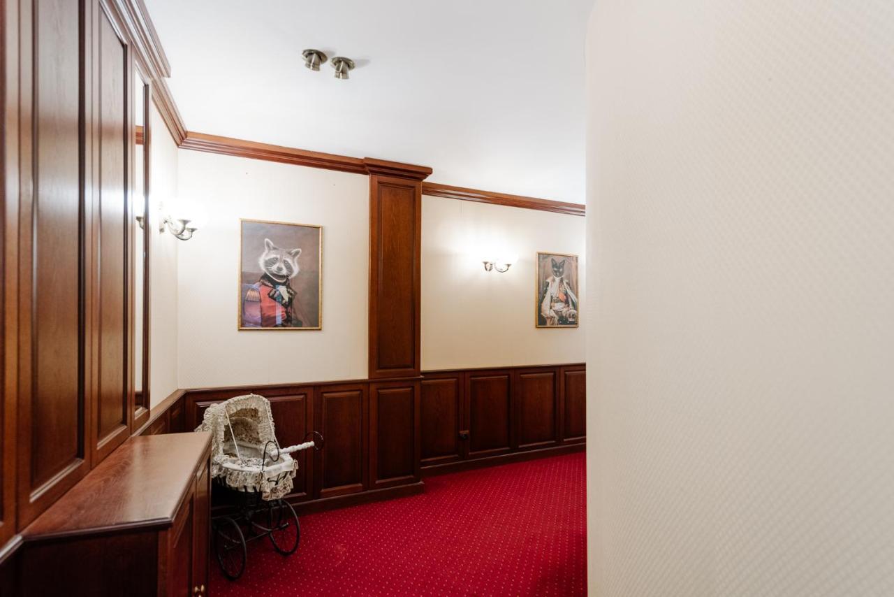 Petra Inn Apartments In Historical Palace Братислава Екстер'єр фото